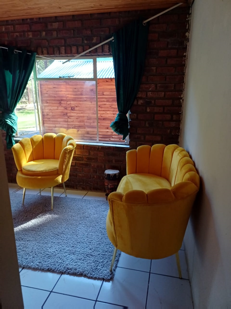 4 Bedroom Property for Sale in Heilbron Free State